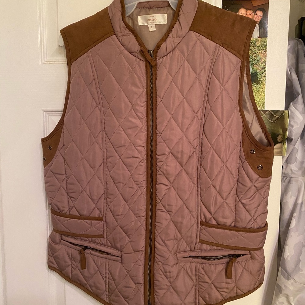 Entro Brand Vest